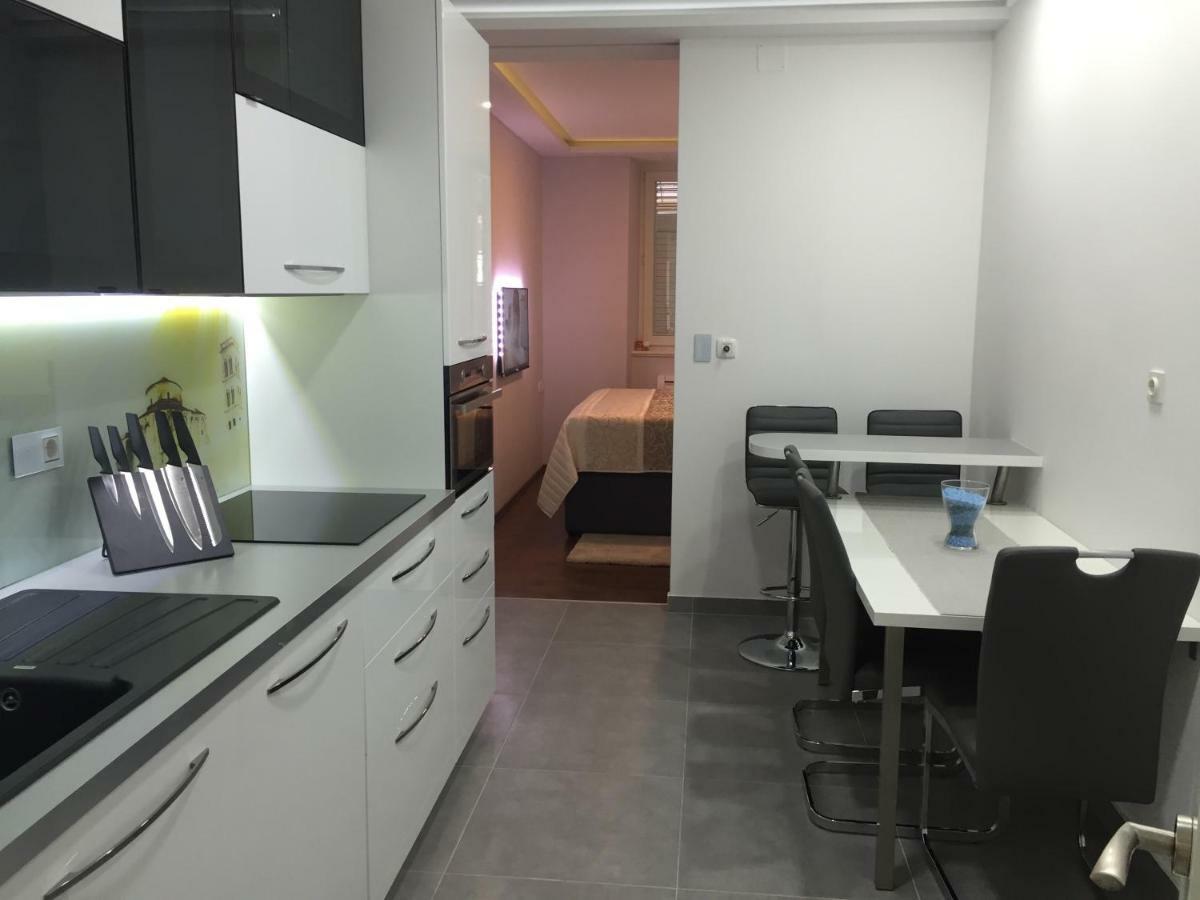 Ferienwohnung Touched VIP Zadar Exterior foto